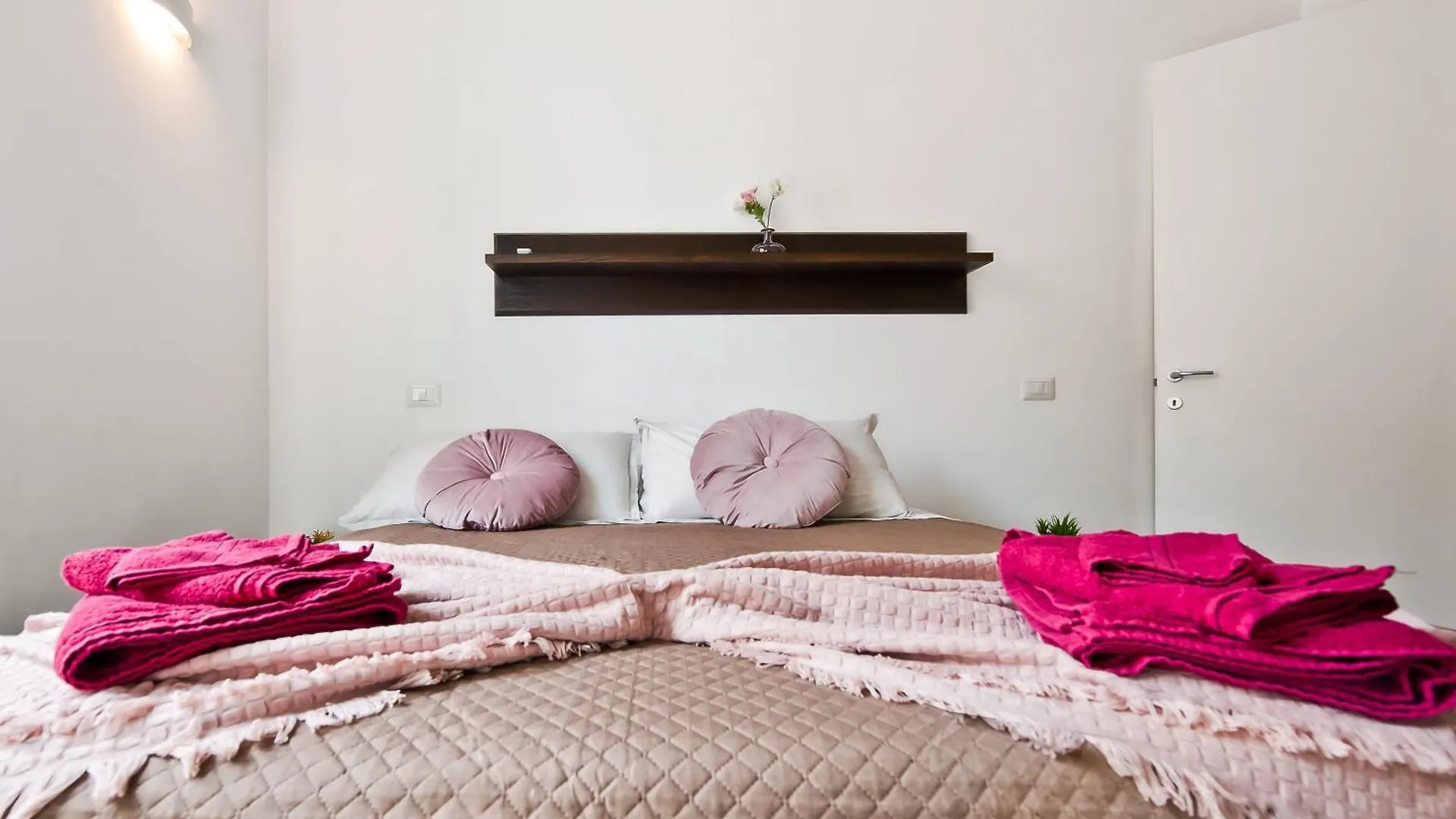 Apartment Appartamento San Giovanni Vicino La Basilica Rome Italy